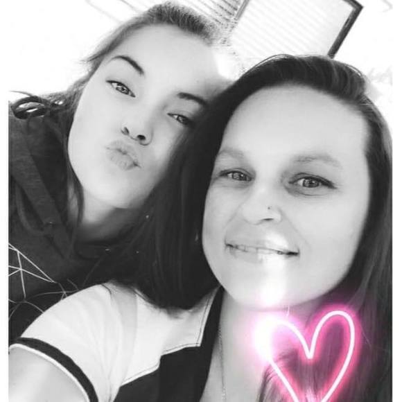 Meet your Posher, Randi - Picture 1 of 1